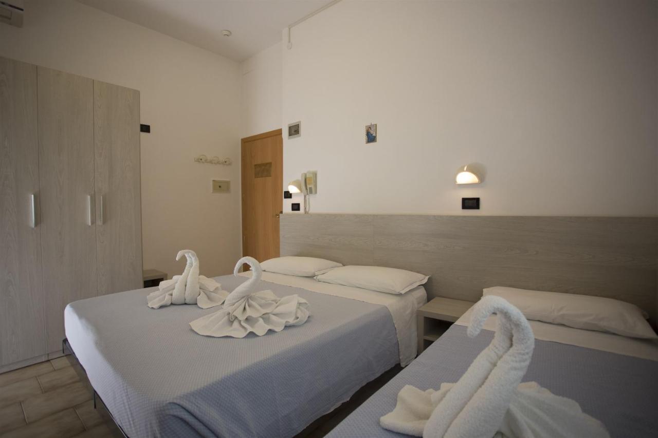 Albergo Villa Denny Rimini Esterno foto