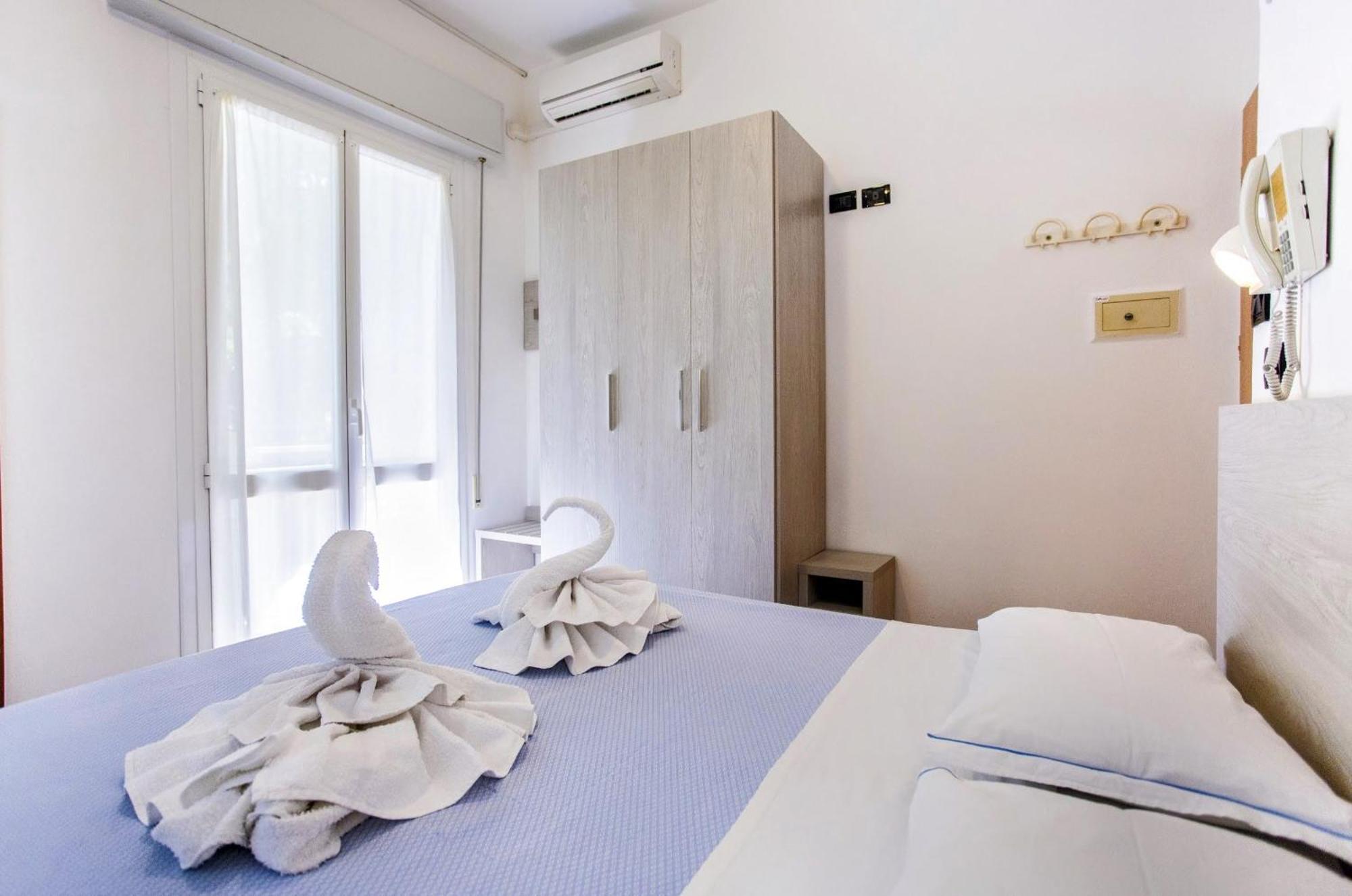 Albergo Villa Denny Rimini Esterno foto