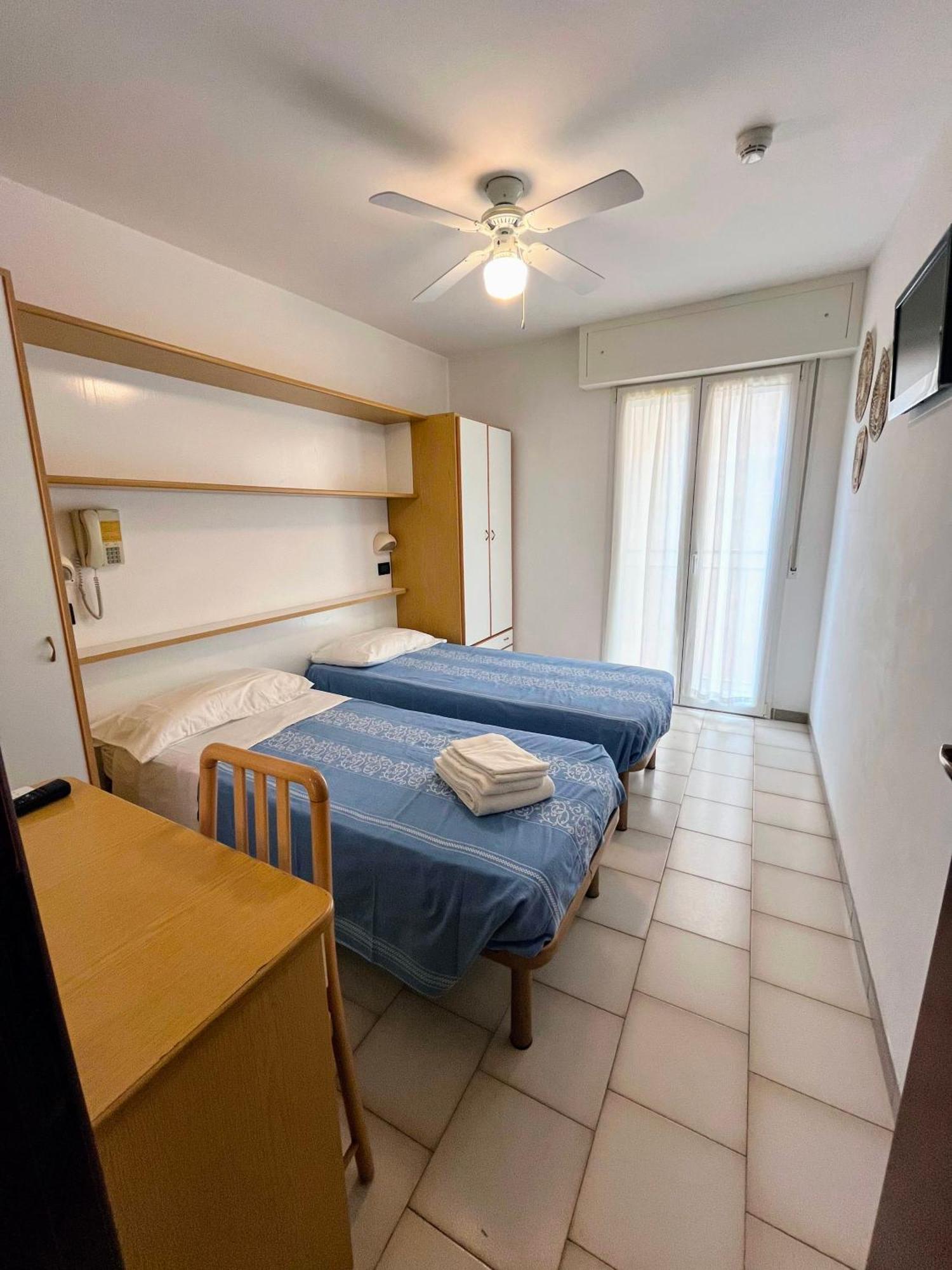 Albergo Villa Denny Rimini Camera foto